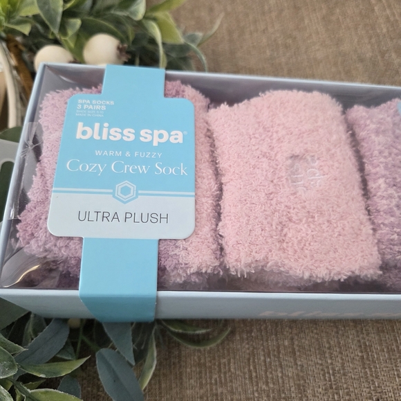 Bliss Pink Cozy Crew Socks - Picture 2 of 4